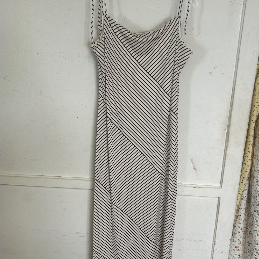 ☀️TIE-SHOULDER-STRAP MIDI
DRESS ☀️ - Picture 4 of 5